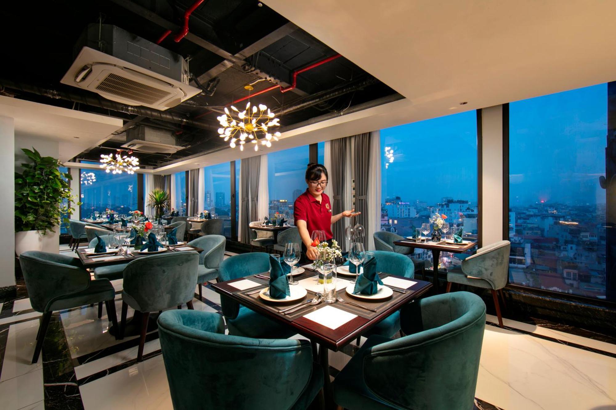 May De Ville Lakeside Hotel Ханой Екстериор снимка The 360 Restaurant