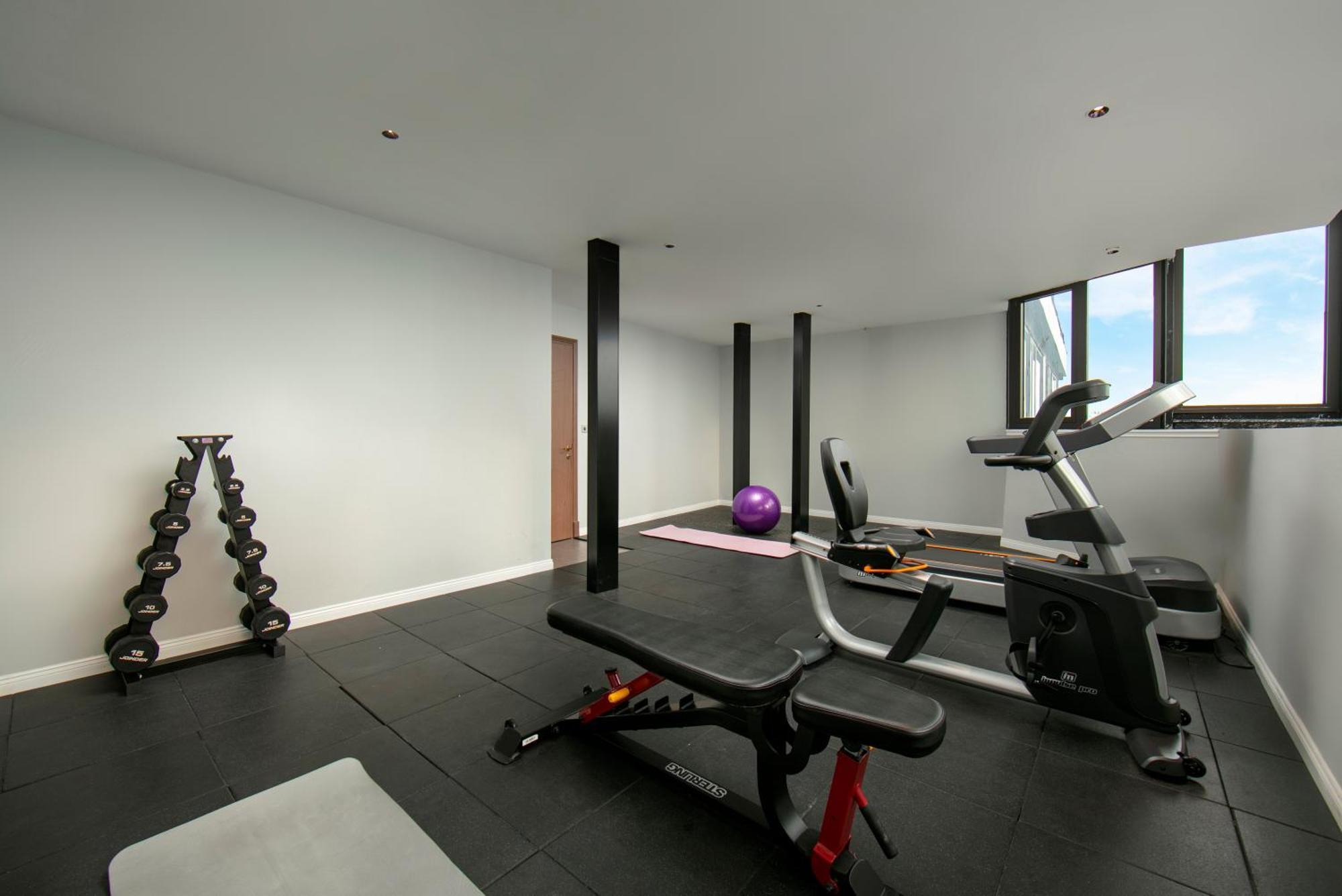 May De Ville Lakeside Hotel Ханой Екстериор снимка The gym at the 2012 Olympic Village